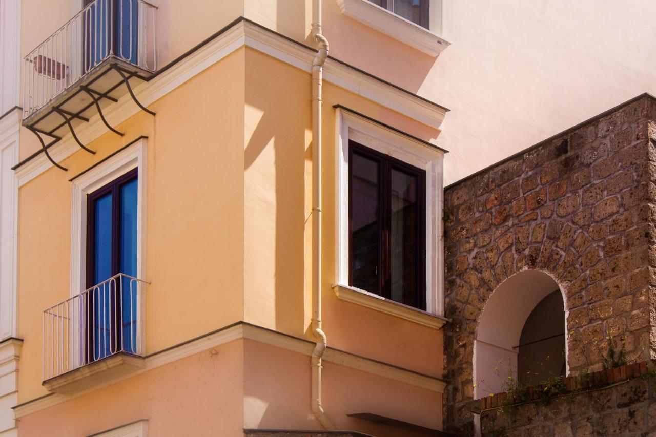 Comfy Apt 4 Sleeps Right In The Centre Sorrento Kültér fotó